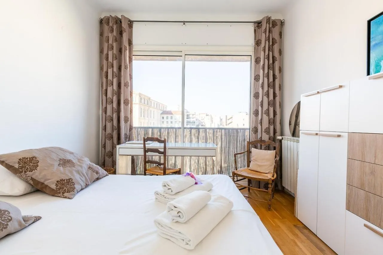 La Belle Vue - 65M2 Au Dernier Etage Avec Ascenseur Lägenhet Marseille
