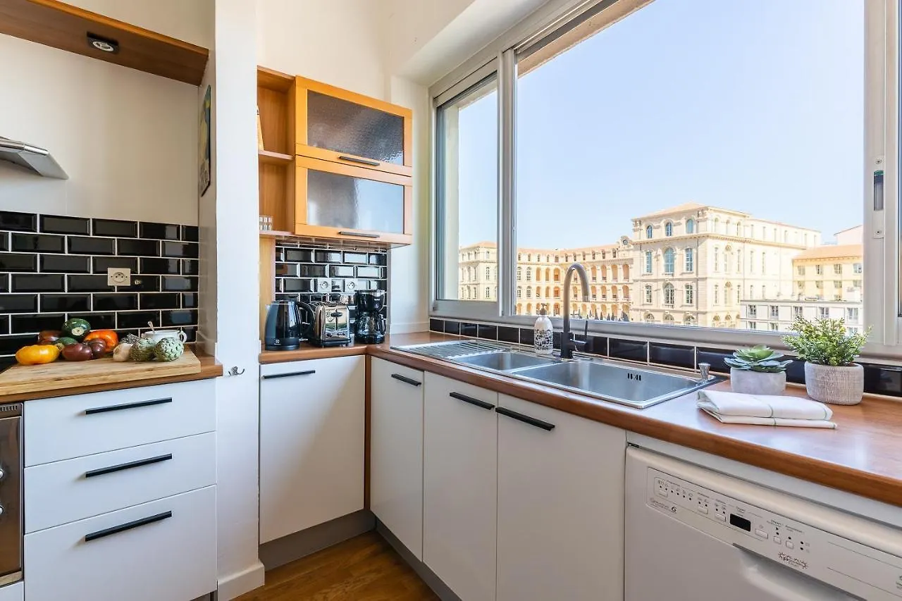 La Belle Vue - 65M2 Au Dernier Etage Avec Ascenseur Lägenhet Marseille