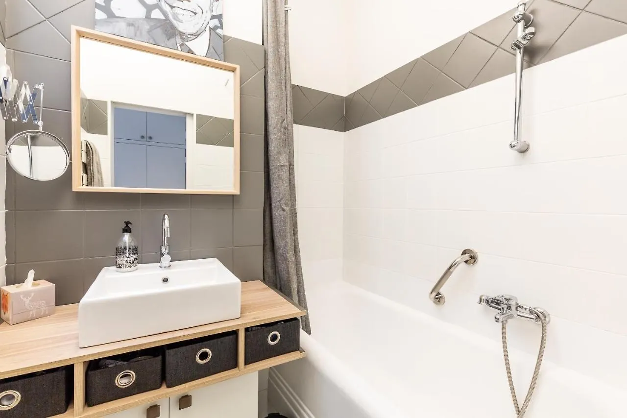 La Belle Vue - 65M2 Au Dernier Etage Avec Ascenseur Lägenhet Marseille Frankrike